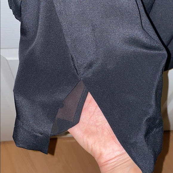 Babaton off the shoulder top - Picture 5 of 5